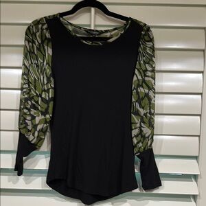 Liverpool Black & Green Shirt with Ribbed Bodice with Sheer Accent Pattern Sz S